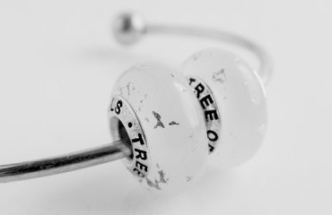 breastmilk-charm-beads-2491725_640