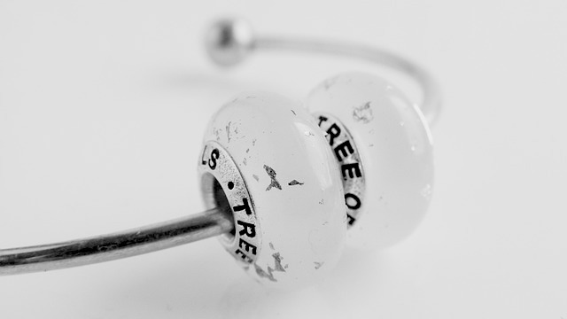 breastmilk-charm-beads-2491725_640